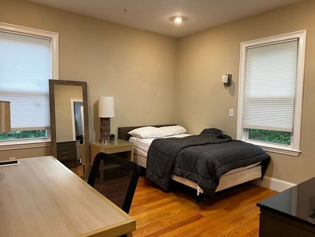 Foto del edificio - Gorgeous Home Perfect for Students and Wor...