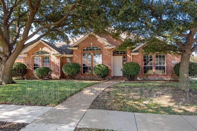 Foto del edificio - 4911 Lakeland Dr