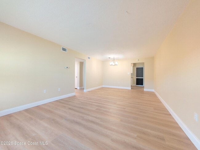 Building Photo - 190 E Olmstead Dr
