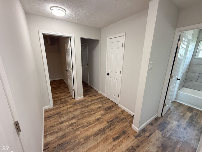 Foto del edificio - 4109 Weaver Ave