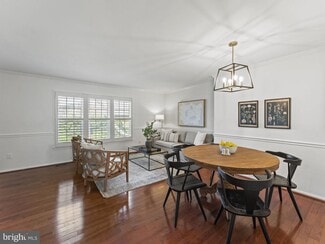 Building Photo - 8638 Dellway Ln