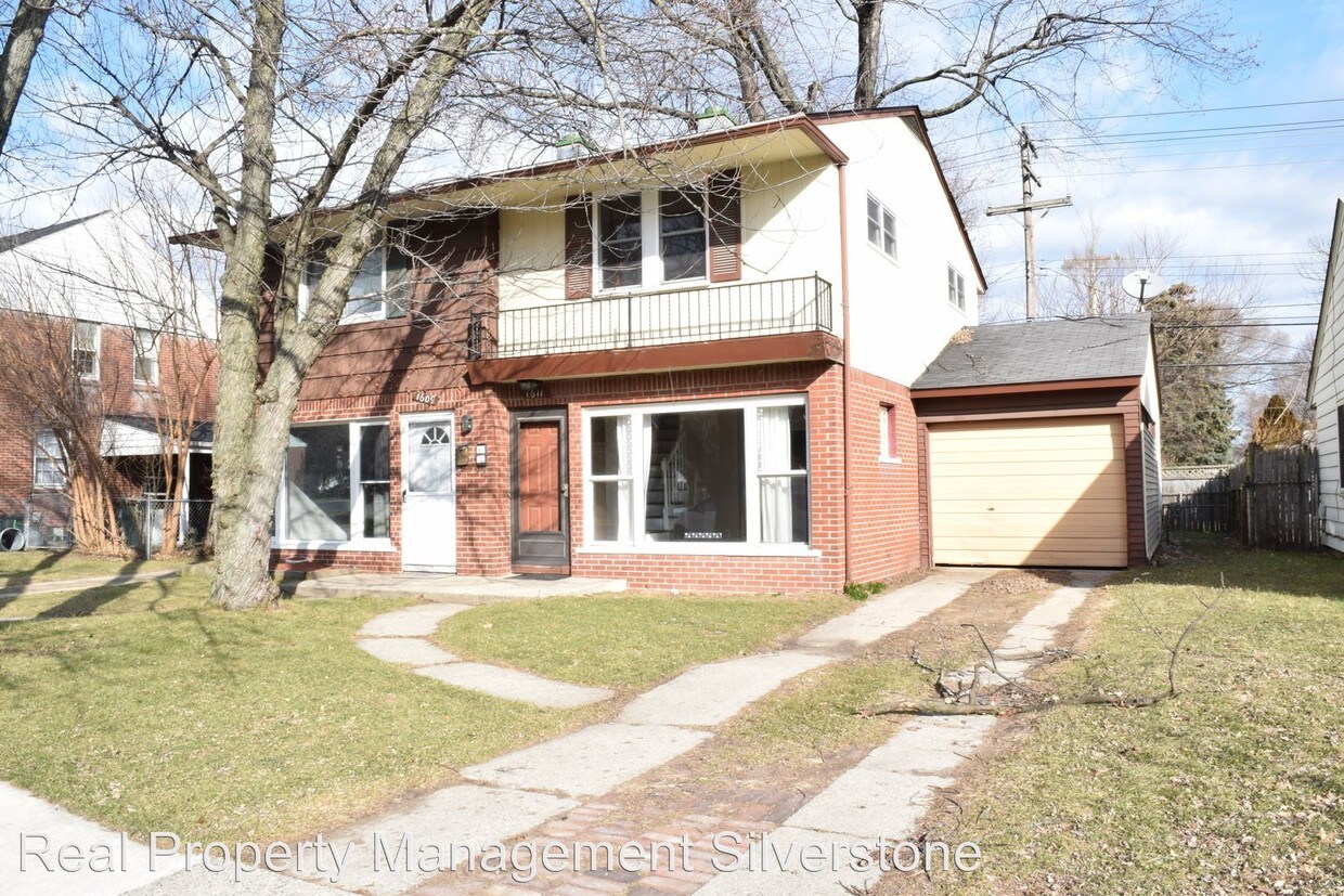 1609 E 4th St, Royal Oak, MI 48067 Room for Rent in Royal Oak, MI