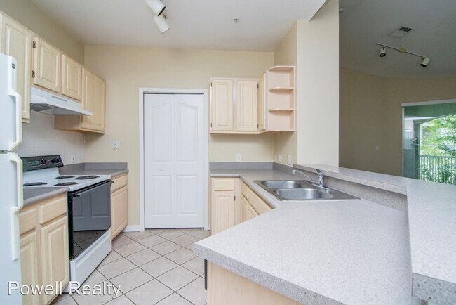 Building Photo - 5607 Legacy Crescent Pl