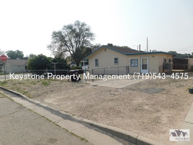 Foto del edificio - 819 Troy Ave