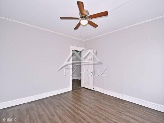 Foto del edificio - 3 br, 1.5 bath Apartment - 1607 Chilton St