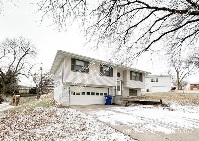 Building Photo - 3930 Bel-Ridge Dr