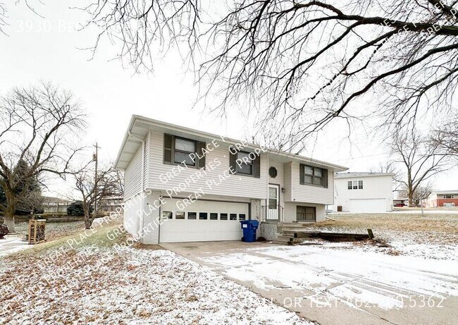 Foto del edificio - 3930 Bel-Ridge Dr