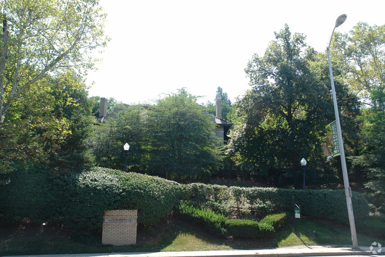 Foto del edificio - HICKS ESTATE
