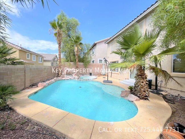 Building Photo - SPACIOUS SUMMERLIN BEAUTY WITH POOL NEAR 2...