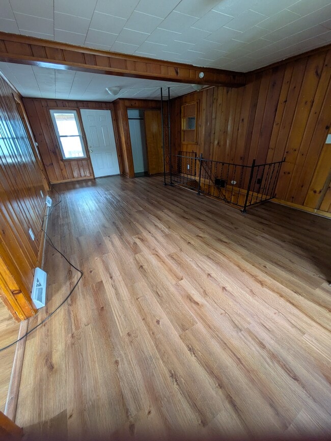 Building Photo - 123 Beechwood Ave
