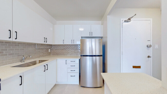 Building Photo - 111 Ridelle Avenue Apartments