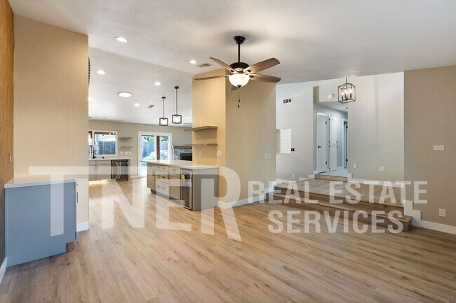 Foto del edificio - 8056 Hoopes Dr