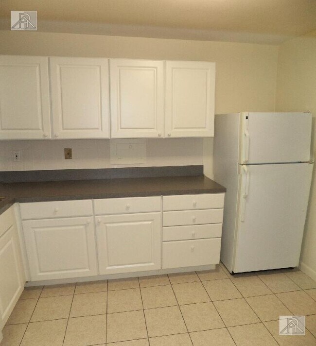 Foto del edificio - 0 bedroom in Brookline MA 02446