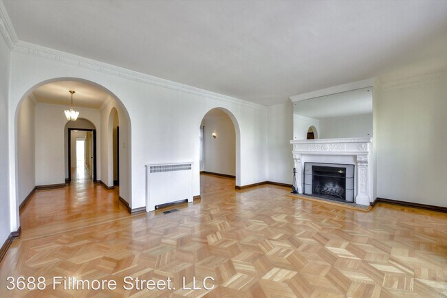 Building Photo - 3688 Fillmore St