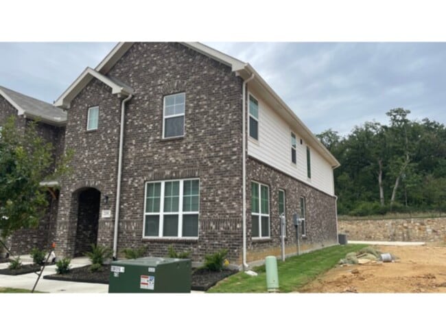 Beautiful Brand New Townhome off Randol Mi... - Beautiful Brand New Townhome off Randol Mi...