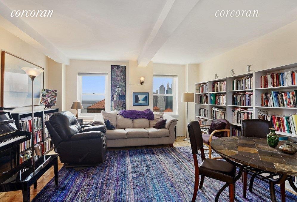 Primary Photo - 111 Hicks St
