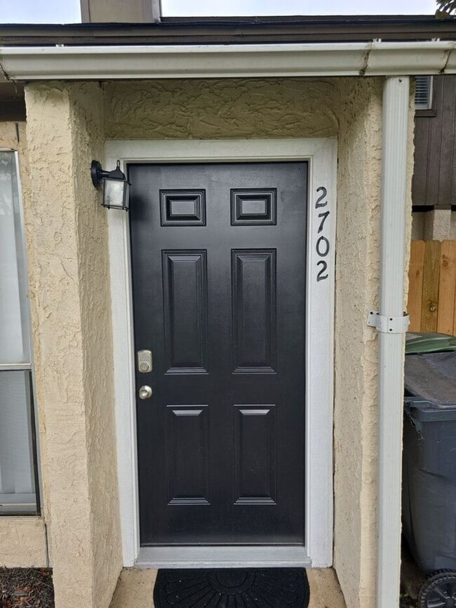 Foto del edificio - Lovely Arlington Home with Fenced Patio & ...