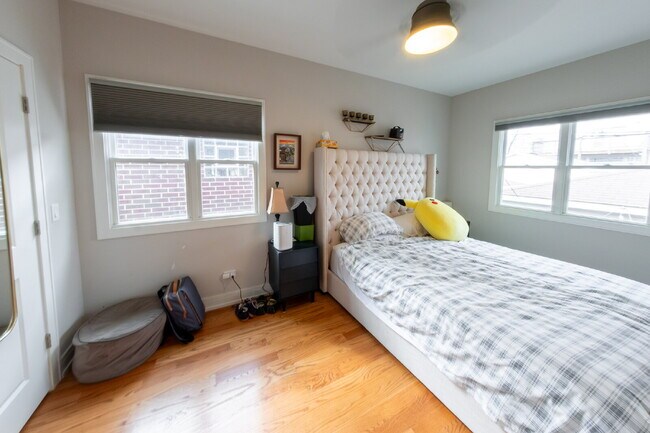 Foto del edificio - Beautiful West Humboldt Park Single Family Home