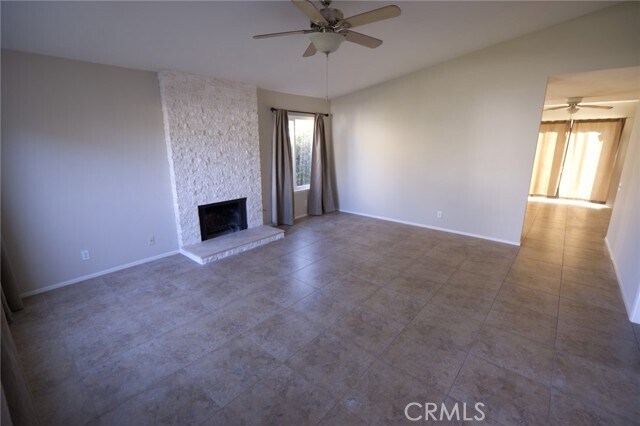 Building Photo - 22926 Sierra St