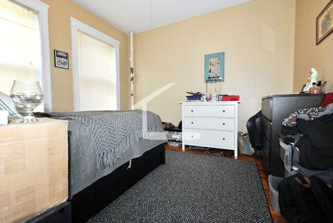 Foto del edificio - 319 Allston St