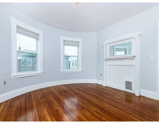 Building Photo - 15 Faulkner St