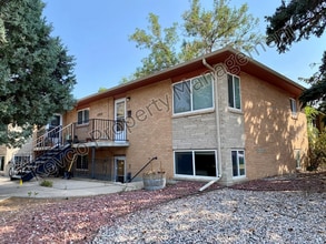 Building Photo - 1009 McHugh St