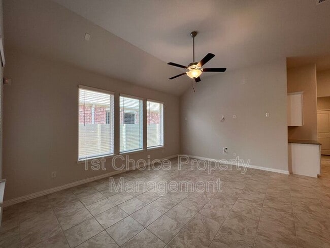 Foto del edificio - 717 Parkside Dr
