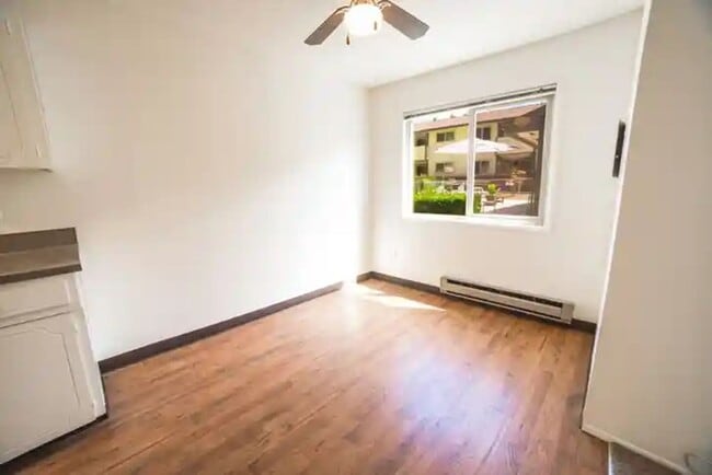 Interior Photo - Laurelwood Estates