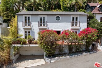 Building Photo - 1531 Marmont Ave