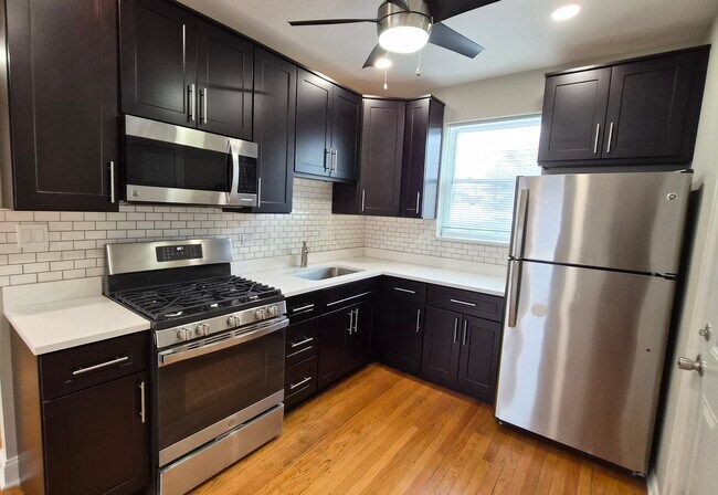 Foto del edificio - 3748 N Kilpatrick Ave