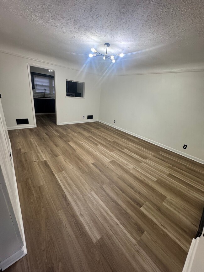 Foto del edificio - 6012 N 39th St