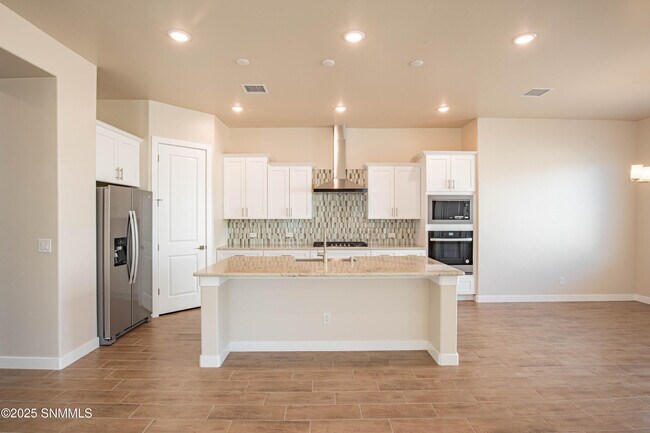 Foto del edificio - 3883 Heartland Lp