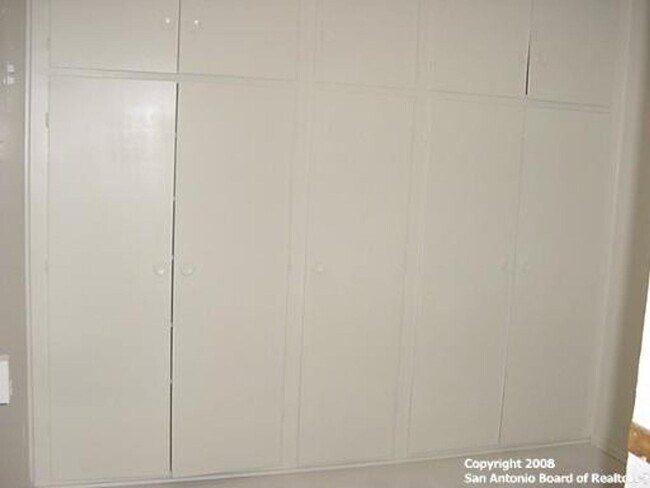 Building Photo - 3 br, 2 bath House - 411 Inspiration
