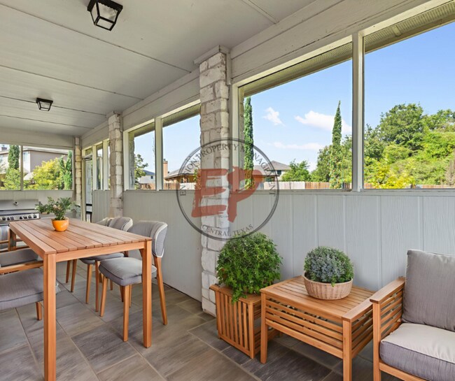 Foto del edificio - 6505 Vista View Dr