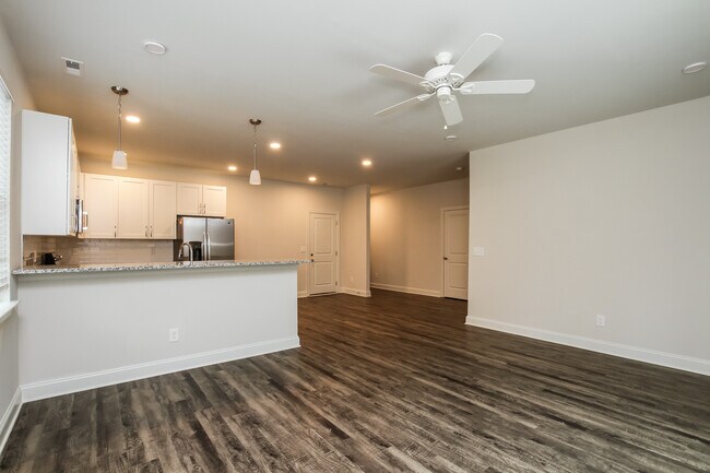 Building Photo - 2611 Caroline St