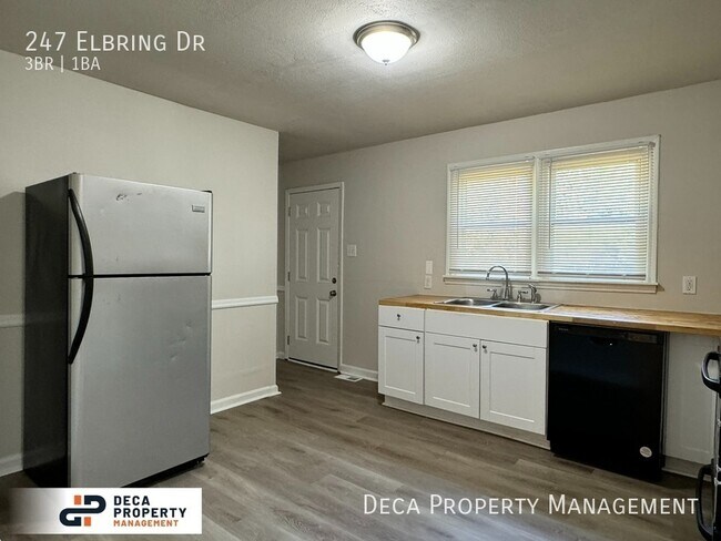 Building Photo - 3 Bedroom 1 Bathroom House