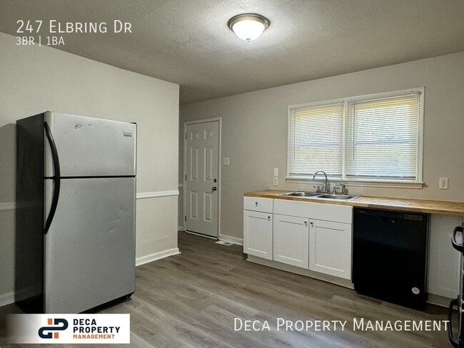 Foto del edificio - 3 Bedroom 1 Bathroom House