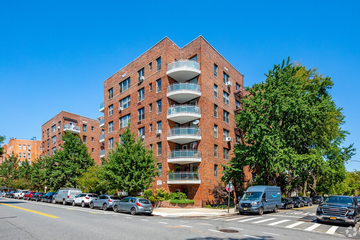 9511 Shore Rd, Brooklyn, NY 11209 Rentals in Brooklyn at 9511 Shore Rd