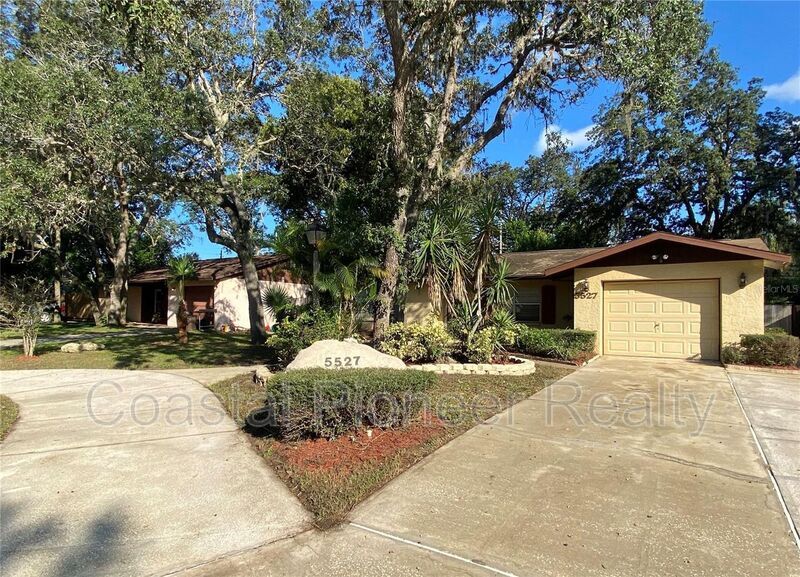 Foto principal - 5527 Golden Nugget Dr