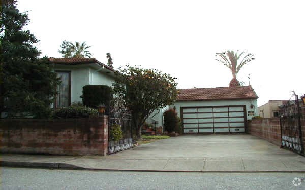 Foto del edificio - 36 Orchard Ave