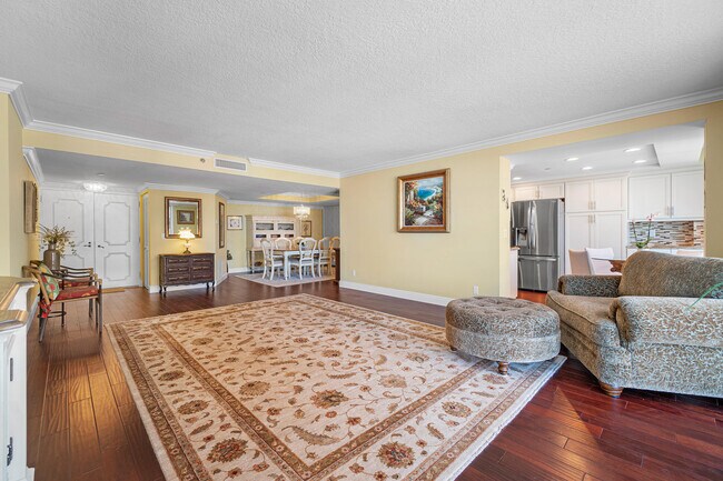 Building Photo - 500 Ocean Dr