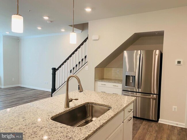 Foto del edificio - 22486 Radford Point Ter