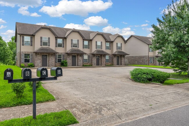 Building Photo - Pet Friendly Two Bedroom!