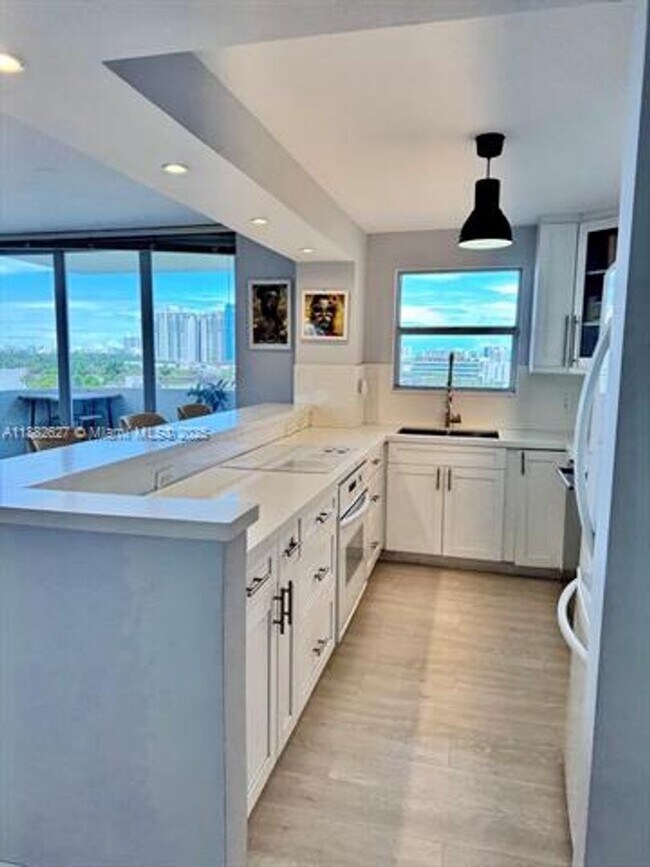 Photo - 5 Island Ave Apartment