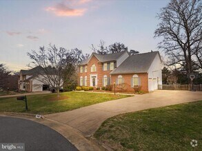 Building Photo - 4407 Jayson Ln