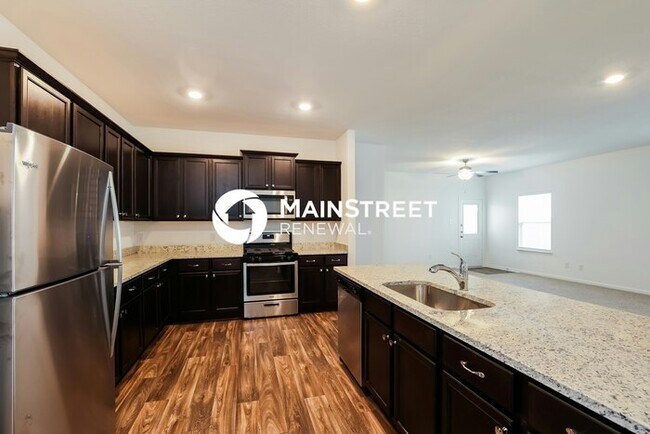 Foto del edificio - 5 Bedroom Pet-Friendly Home in New Braunfe...