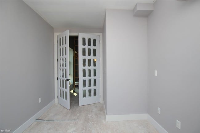 Building Photo - 4 br, 2 bath Apartment - 1605 New York Ave