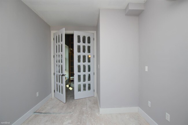 Foto del edificio - 4 br, 2 bath Apartment - 1605 New York Ave