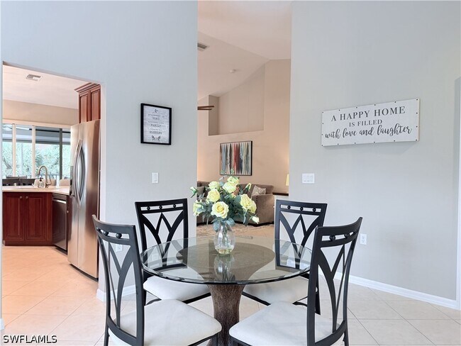 Foto del edificio - 6345 Lexington Ct