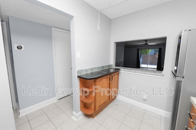 Foto del edificio - 2862 Somerset Park Dr